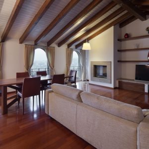 parquet in legno massello tradizionale