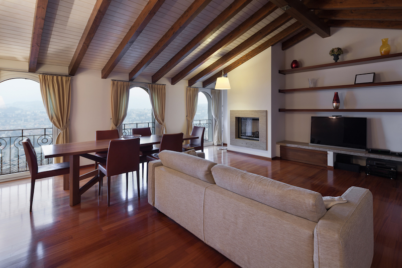 parquet in legno massello tradizionale