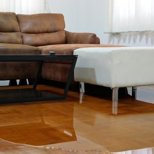 Quando il parquet si gonfia: allagamento