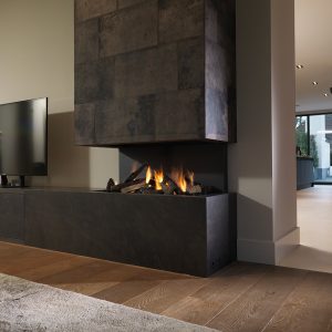 Parquet vicino al camino