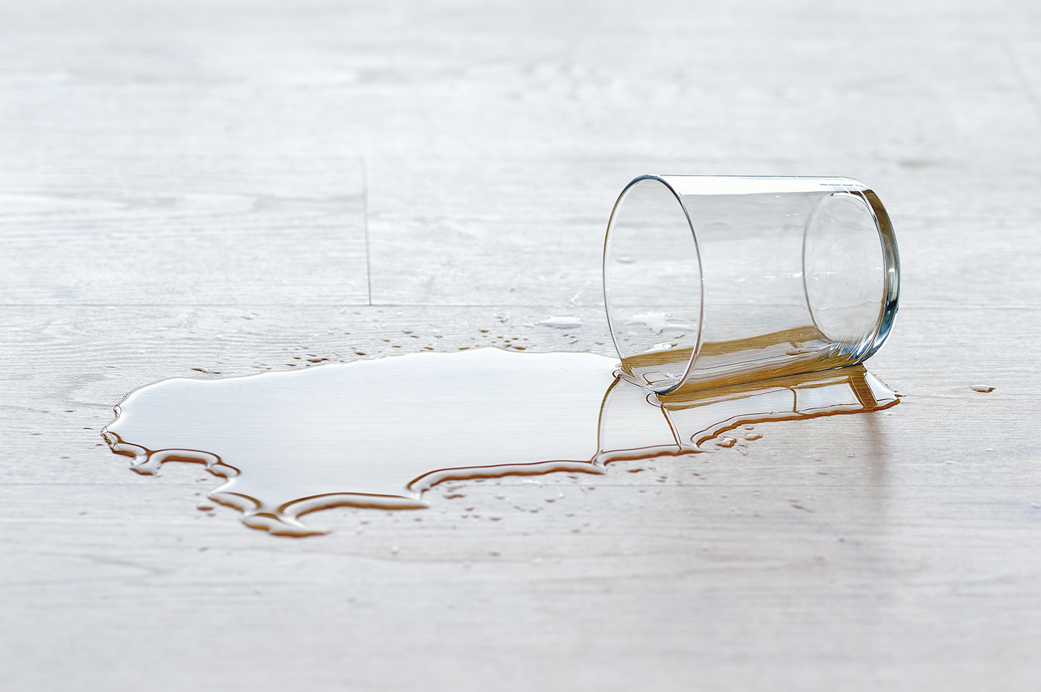Quando il parquet si gonfia: ambiente umido