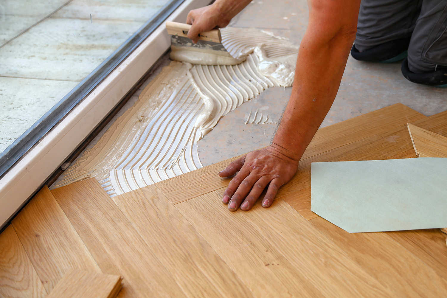 Quando il parquet si gonfia: errori nella posa in opera o parquet di pessima qualità
