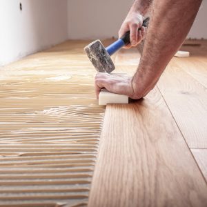 Installazione del parquet sul massetto