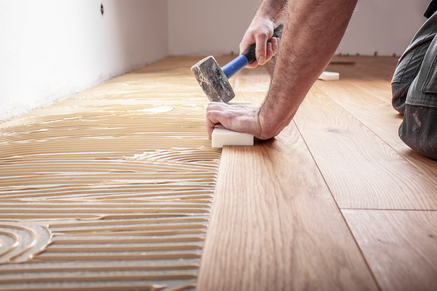 Installazione del parquet sul massetto