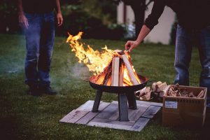 Il braciere è una delle tendenze outdoor 2021