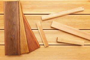 Parquet in tonalità naturali come tendenza per il decking