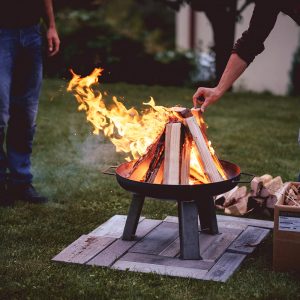 Il braciere è una delle tendenze outdoor 2021