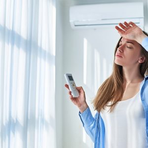 L'aria condizionata dà sollievo dall'afa ma rischia di rovinare il parquet