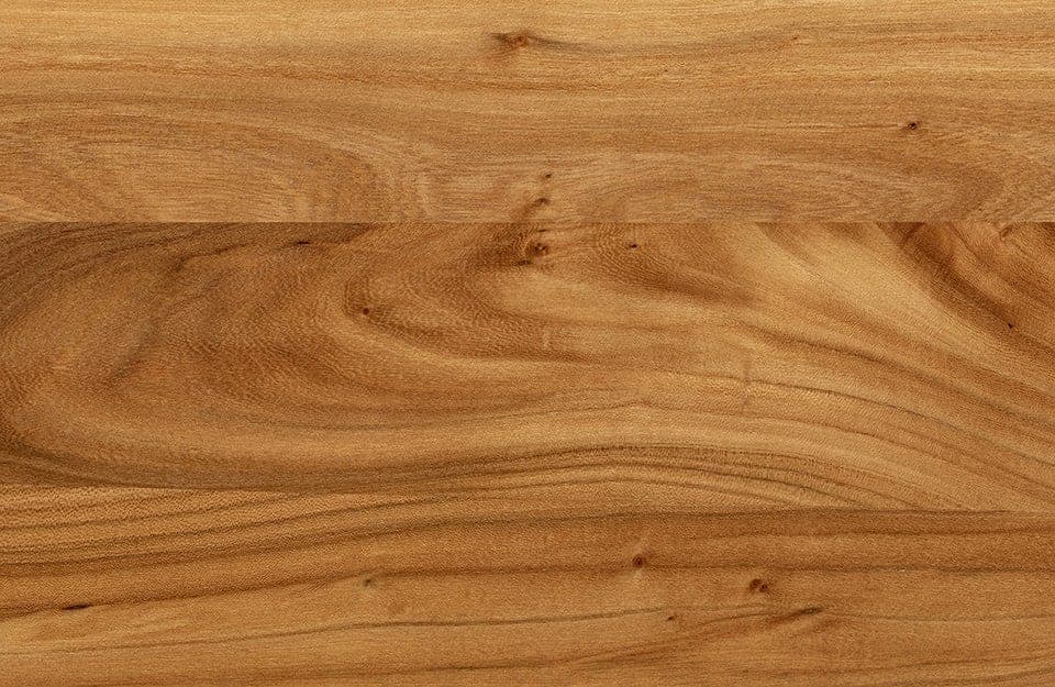 Dettaglio di parquet in legno di olmo