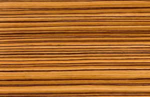 Dettaglio delle caratteristiche venature del parquet in zebrano