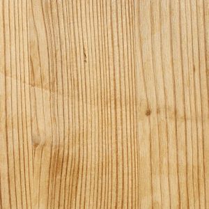 Primo piano sul caratteristico pattern del legno di pino cembro